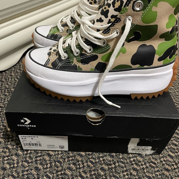 Converse running shoes brand new - Picture 1 of 2